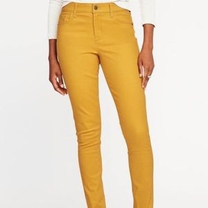 Old Navy mid-rise rockstar super skinny jeans